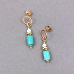 Kolczyki z turkusowych jaspisów. - Kolczyki z turkusowego jaspisu.
