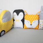 Poduszka dekoracyjna króliczek żółto-szary - 