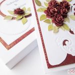 Kartka ROCZNICA ŚLUBU - rubinowe róże - Rubinowo-biała kartka na rocznicę ślubu z różami