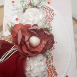 Kartka z czerwonym kwiatem