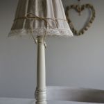 Lampa drewniana stylizowana krem - 