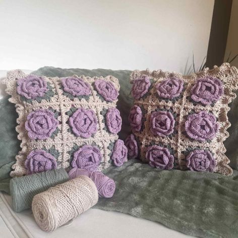 2 szydełkowe poszewki 