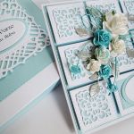 Kartka MŁODEJ PARZE koronkowa #1 - Biało-niebieska kartka ślubna w pudełku