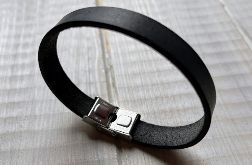 Skórzana bransoletka w kolorze czarnym