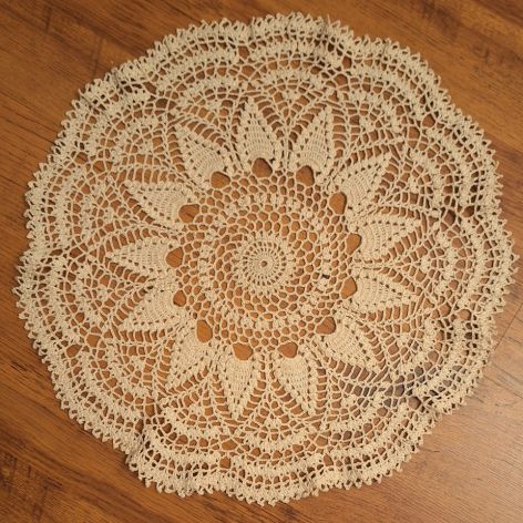 serwetka szydełkowa , bieżnik, kremowy,