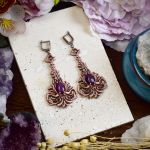 Wiktoriańskie miedziane wiszące kolczyki z kamieniem / fioletowy jadeit #S4 - 