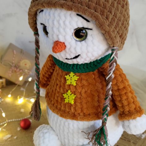 Bałwanek w czapce renifera, Maskotka bałwanek, Bałwanek pluszowy