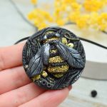 Wisiorek pszczółka - czarno złoty - wisiorek pszczoła czarno złoty
