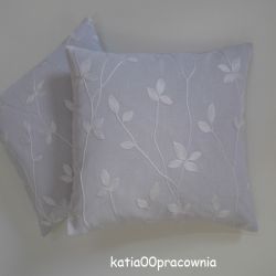 2 szt Poszewka *batyst haftowany* na szaro
