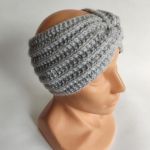 Opaska ręcznie robiona na drutach, jasna szara. - opaska jasna szara