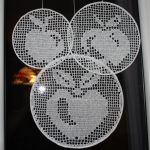 Trzy jabłka - zestaw dekoracyjny na okno, rękodzieło na szydełku - 