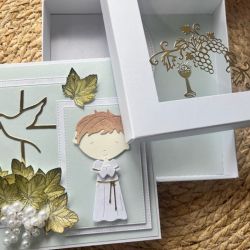 141,kartka w pudełku na komunię dla chłopca z torebką