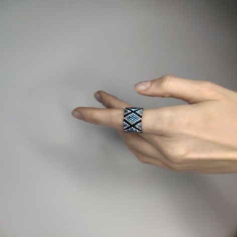 Pierścionek z koralików 