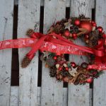 wianek Bożonarodzeniowy czerwony z kokardkami - tylko z naturalnych produktów
