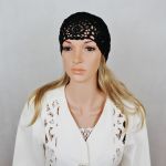 CZAPKA HANDMADE CZARNA 05 - Czapka szydełkowa