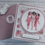 Kartka na wieczór panieński w różu, personalizacja - Tył koperty z ozdobnym kółeczkiem