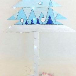 Drewniana choinka -Niebieskie choinki -20LED