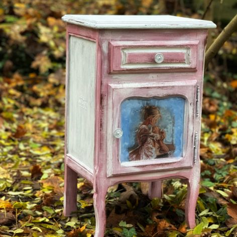 Romantyczna szafka nocna, shabby chic 