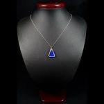 Srebrny wisior z kaboszonem lapisem - srebrny wisior z lapisem niebieskim