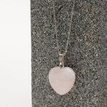Naszyjnik "Maia" z Kwarcem Różowym - Szept Starożytnej Miłości - 