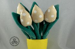 Tulipany beż w białe kropki. Welurowe liście