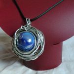 Porcelanowa kula w srebrym oplocie, okazałay wisior hand made - 