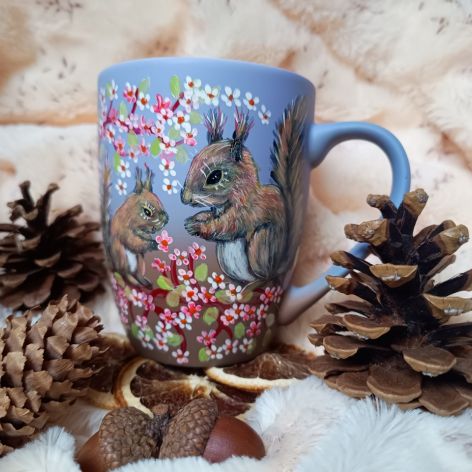 Ręcznie malowany unikatowy kubek wiewiórki i kwiaty 300 ml 