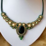 Naszyjnik Beż, Złoto i Zieleń - 