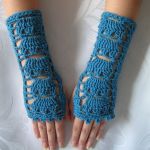 Ażurowe, niebieskie mitenki - Ozdobne rękawiczki