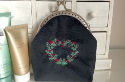 Portmonetka damska welurowa Serce, haftowana ręcznie