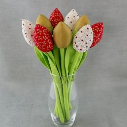 Tulipany, kwiaty z materiału czerwono - złote