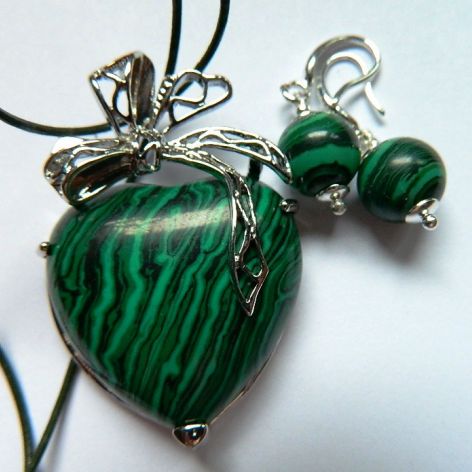 Zielony malachit, serce, zestaw biżuterii