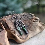 Pałąk z zoisytem - kolczyki z zielonymi kamieniami