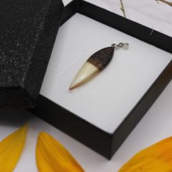 Amber Drop, drewno i żywica epoksydowa