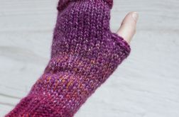 Śliwkowe mitenki z wełną