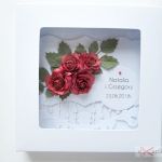 Kartka ŚLUBNA z czerwonymi różami - Biało-czerwona kartka ślubna w pudełku