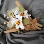 Bukiet lilli z filcu (biało - żółte)  - 