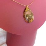 Włosy Wenus czyli kwarc rutylowy, duża łezka w złocie, wisior na rzemieniu - 