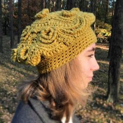 Musztardowy beret  freeform crochet