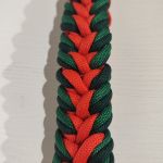 Świąteczna obroża dla psa Paracord Handmade 36-42 cm M + wodoodporny pasek  - Góra