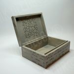 Drewniana szkatułka prostokątna z NAPISAMI - szkatułki na drobiazgi