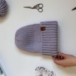 Wełniana czapka z wywinięciem - jasna lila - Gruba wełniana czapka oversize z bardzo szerokim wywinięciem - jasna lila