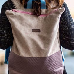 Beżowo-różowy plecak z suwakiem