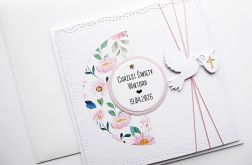 Delikatna kartka z personalizacją na Chrzest