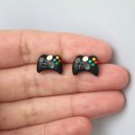 Pady - maleńkie kolczyki wkrętki - Pady - kolczyki dla fanów gier na Playstation