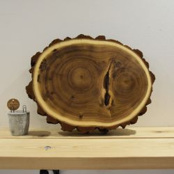 Plaster drewna, taca ozdobna (akacja, dąb),deska do serwowania potraw.