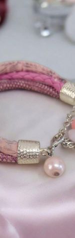 Bransoletka rzemykowa jasny róż