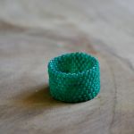 Pierścionek koralikowy zielony 11 - pierścionek malachitowy zielony