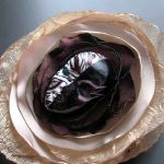 Broszka z kolekcji Masquerade - Safari - Ozdobny kwiat