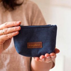 Granatowe etui na klucze I